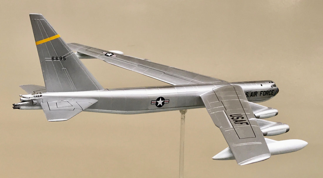 Minicraft 1/144 US B-52e Stratofortress Model Kit 14745 for sale online 